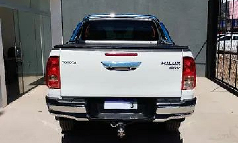Hilux Srv 2.8 Tb-Die...