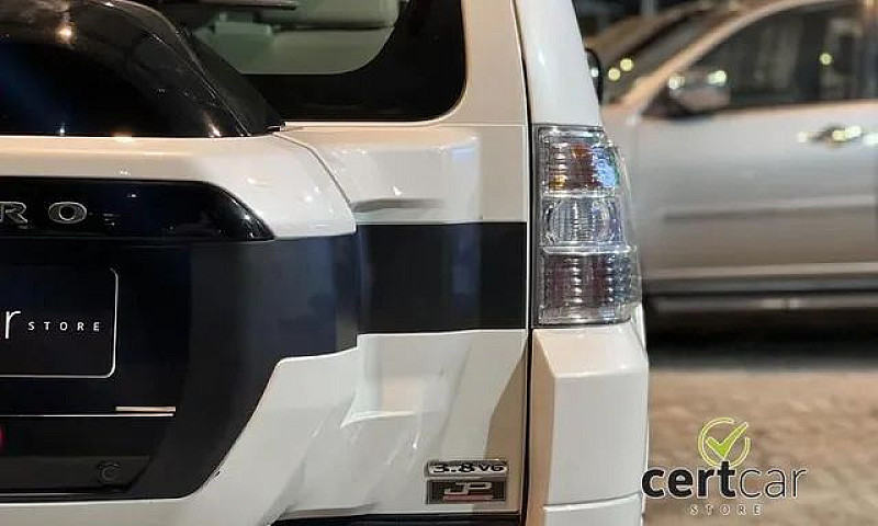 Mitsubishi Pajero 20...