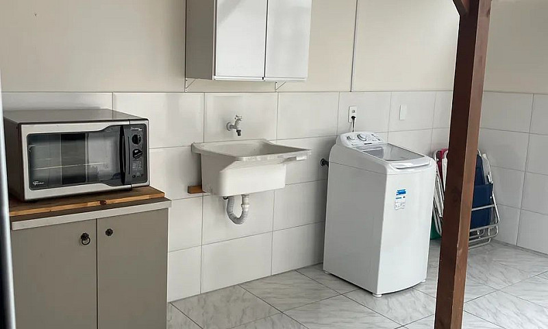 Aluga-Se Casa Para T...