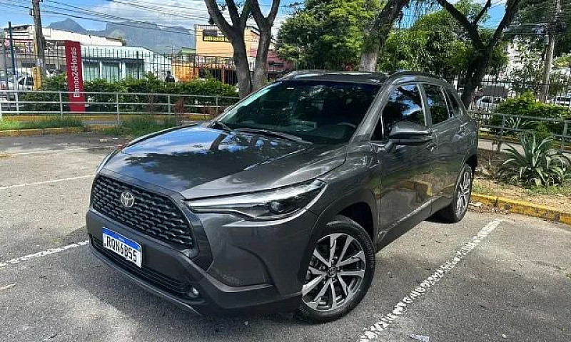 Toyota Corolla Cross...