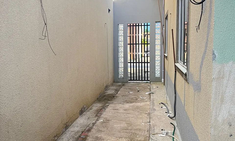 Alugo Casa Com Energ...