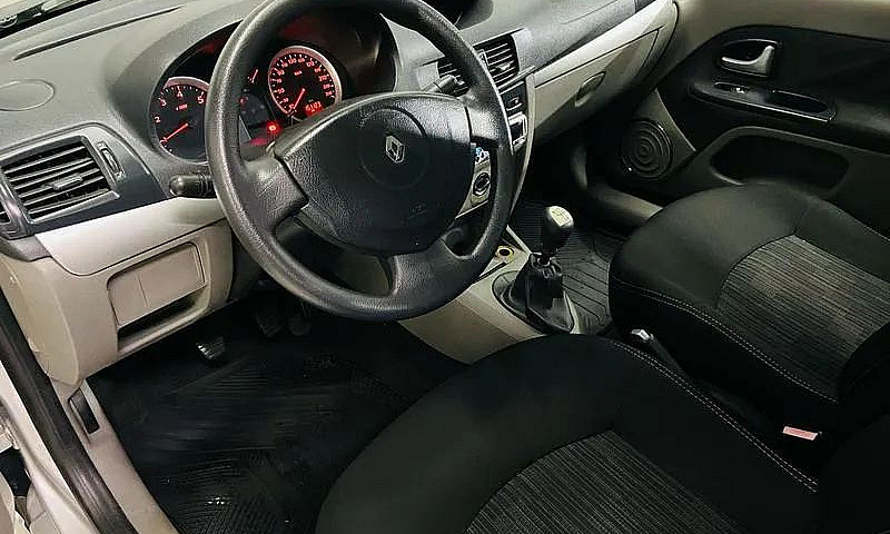 Renault Symbol Sedan...