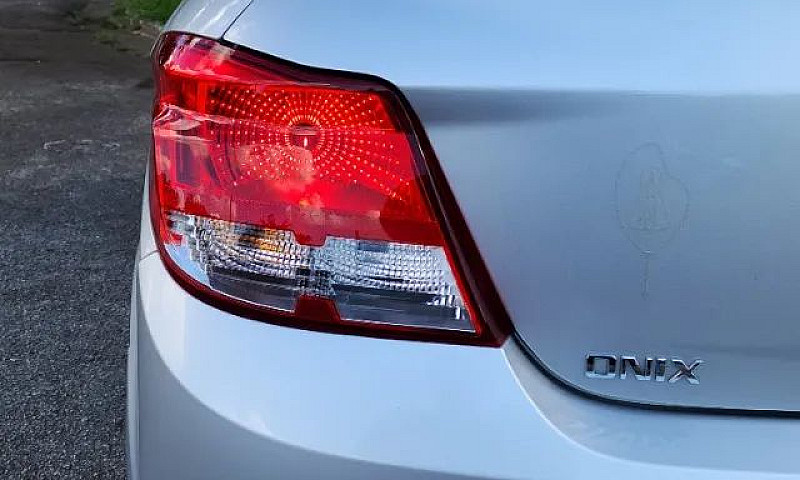 Chevrolet Onix Joy H...