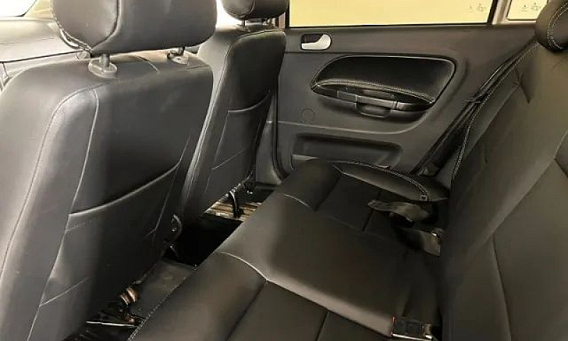 Volkswagen Voyage 1....