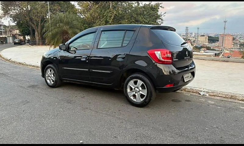Renault Sandero Dyna...