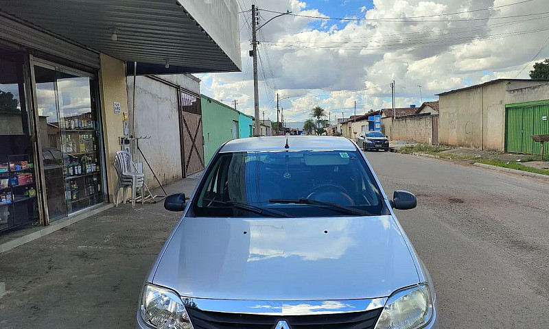 Renault Logan Expres...