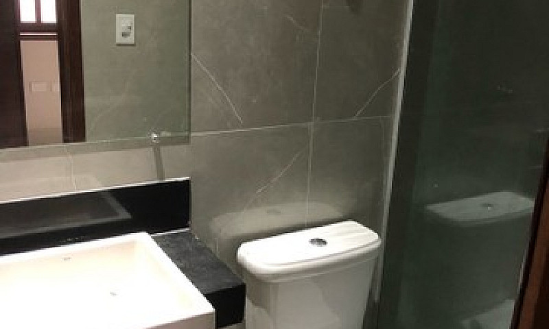 Alugo Casa Com Pisci...
