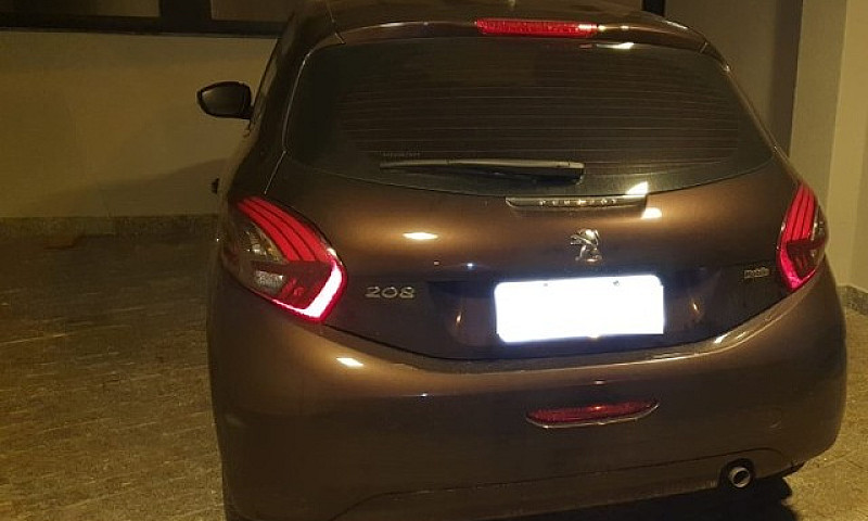 Peugeot 208 Allure 1...