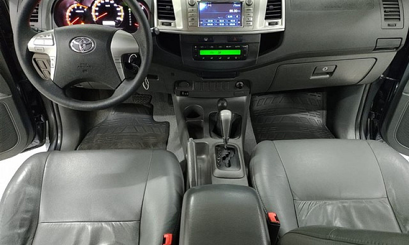 Hilux Cd Srv D4-D 4X...