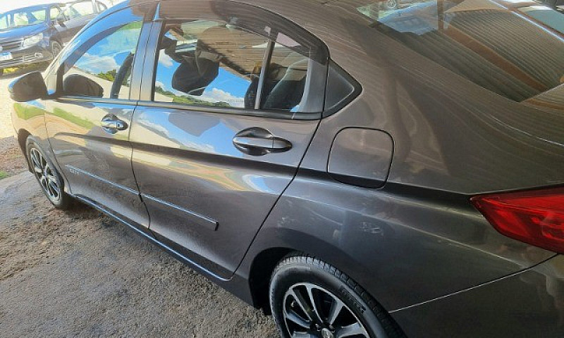 Vendo Honda City Per...