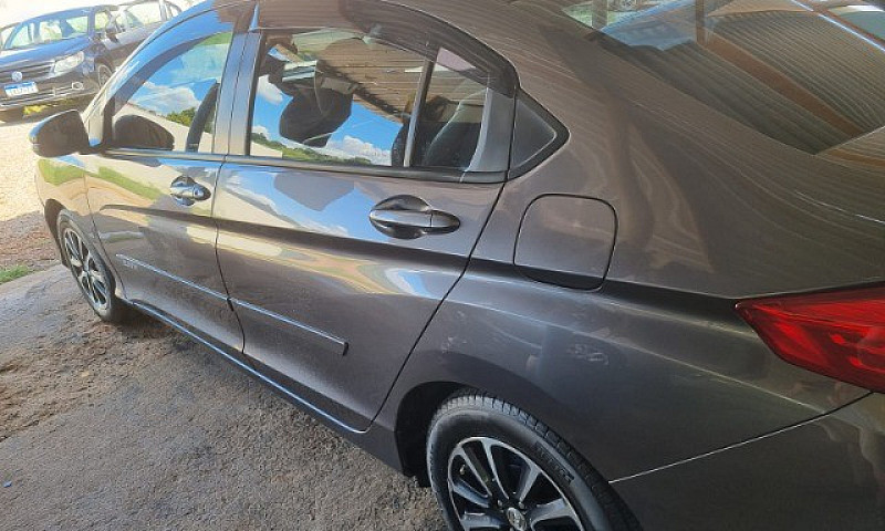 Vendo Honda City Per...