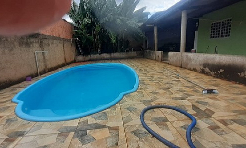 Casa Com Lote De 675...