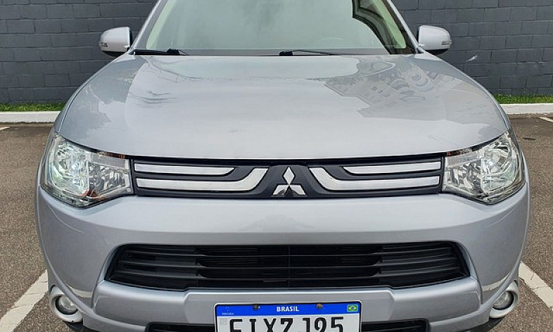 Mitsubishi Outlander...