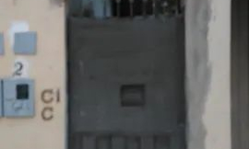 Alugo Kitnet Luizote...