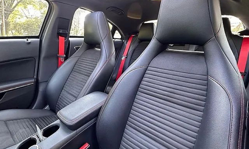 Mercedes Cla 250 2.0...