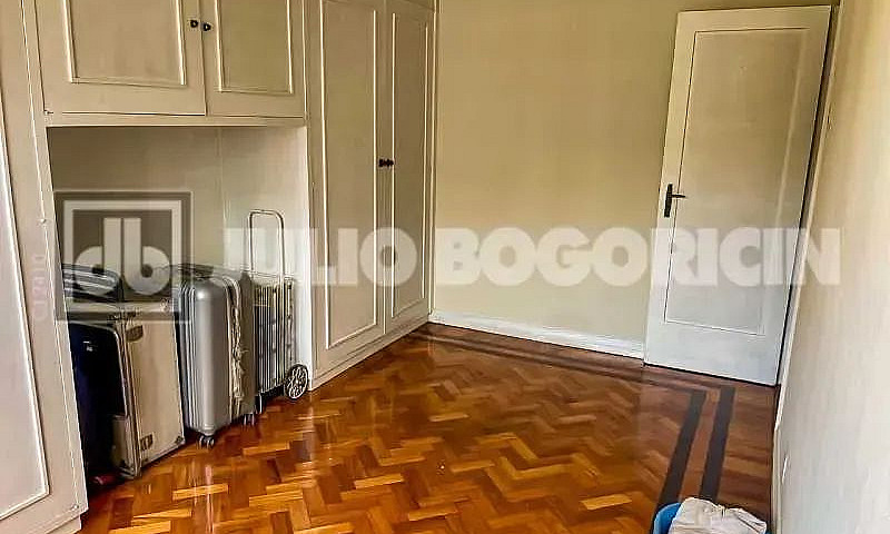 Apartamento - Padrão...