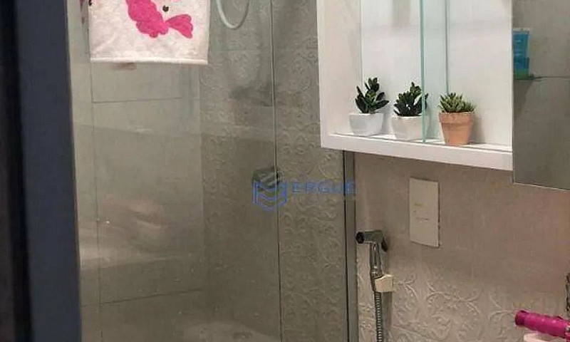 Casa Com 3 Dormitóri...