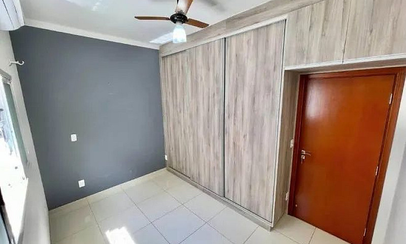 Linda Casa A Venda...