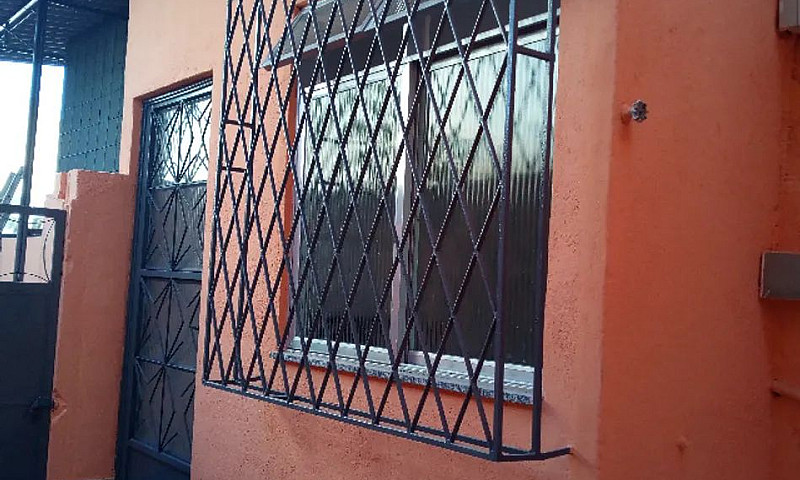 Alugo Otima Casa, 1 ...