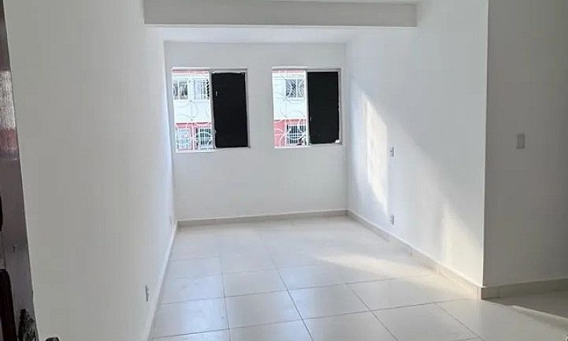 Apartamento À Venda...