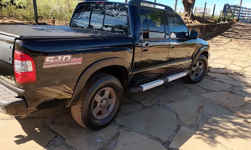 Chevrolet S10 Pick-U...