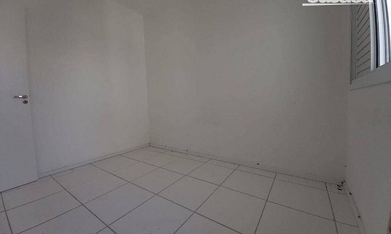 Casa Com 2 Dormitóri...