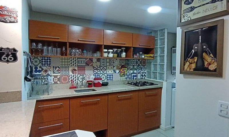 Casa Em Condomínio...
