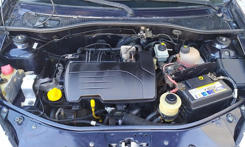 Renault Sandero Auth...