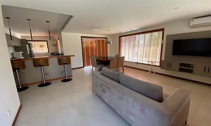 Casa Em Buzios 4 Sui...