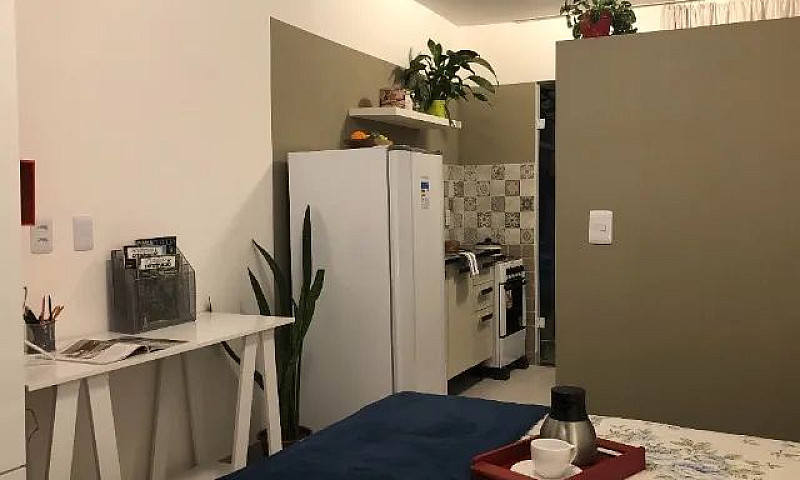 Kitnets Mobiliadas E...