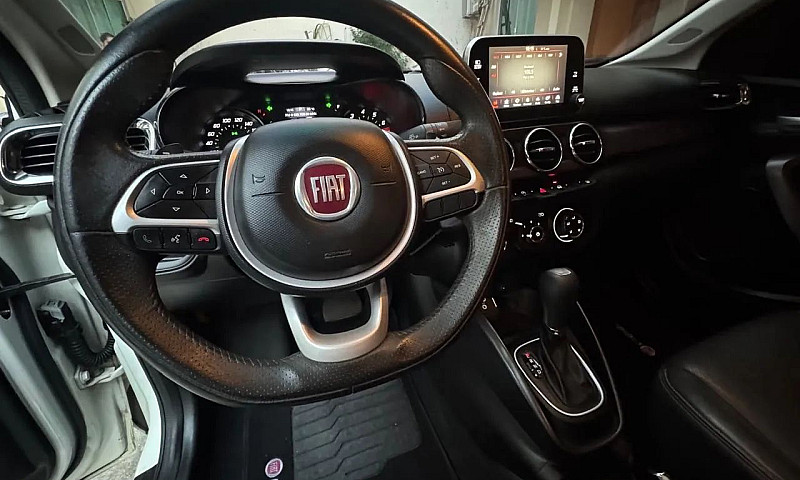 Fiat Cronos 1.8 Auto...