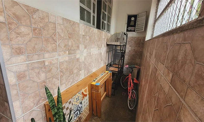 Casa À Venda Com 2 Q...