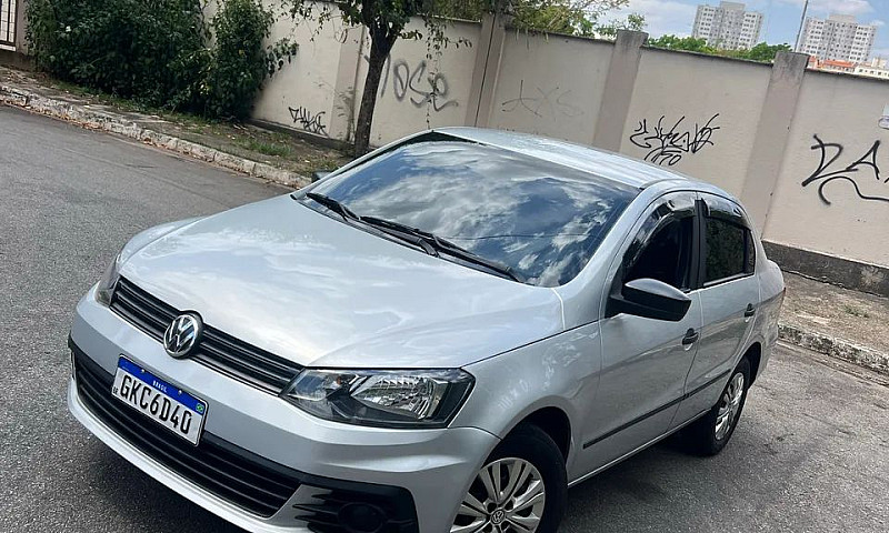 Volkswagen Voyage Tr...