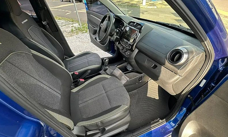 Renault Kwid Outside...