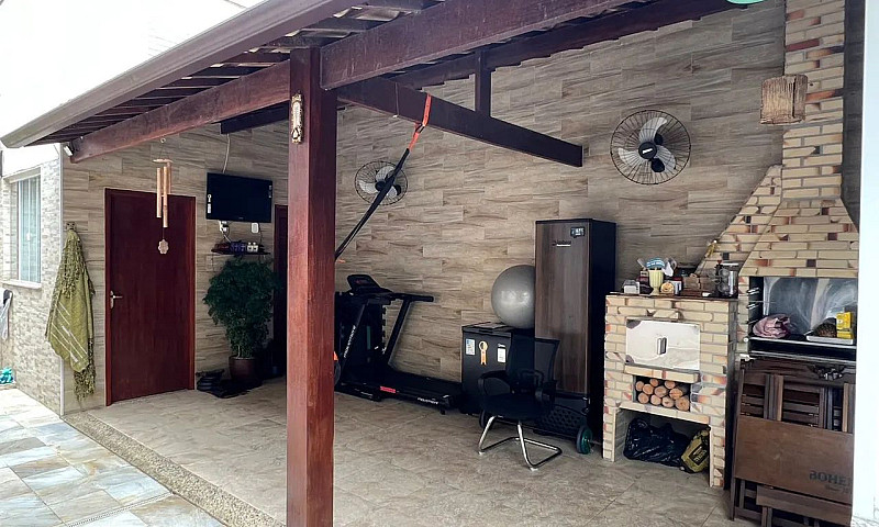 Casa Três Quartos Pi...