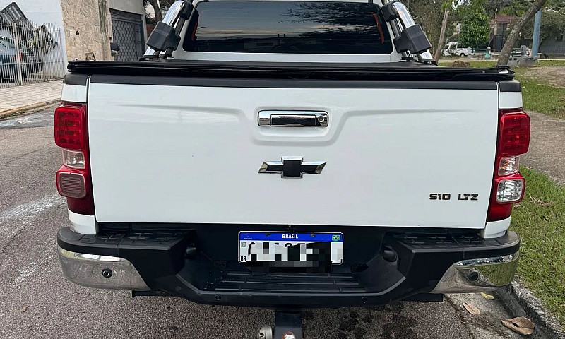Chevrolet S10 Pick-U...