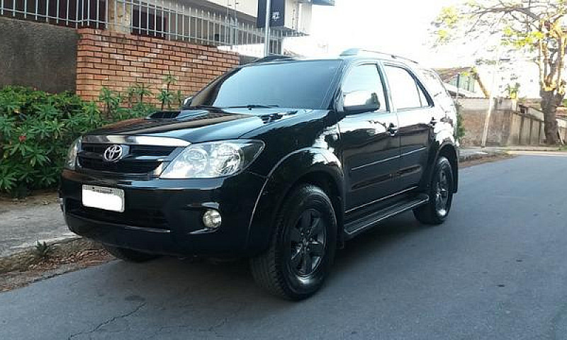 Toyota Hilux Sw4 4X4...