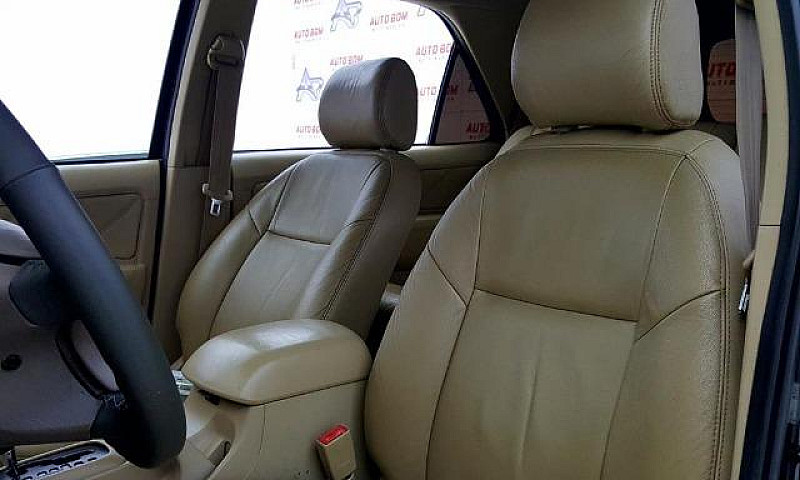 Toyota Hilux Sw4 4X4...