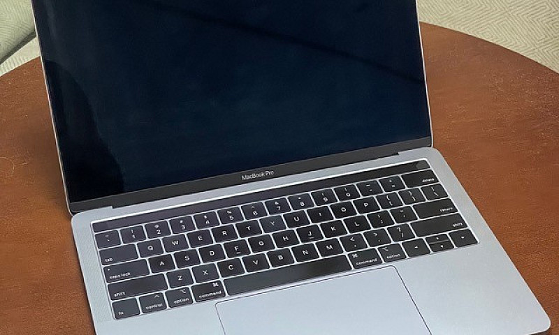 Macbook Pro 2019 Tou...