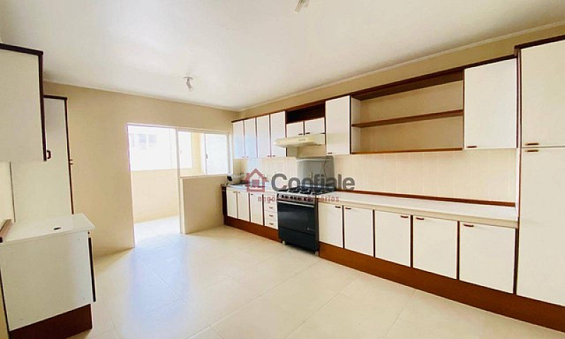 Apartamento Com 3 Do...