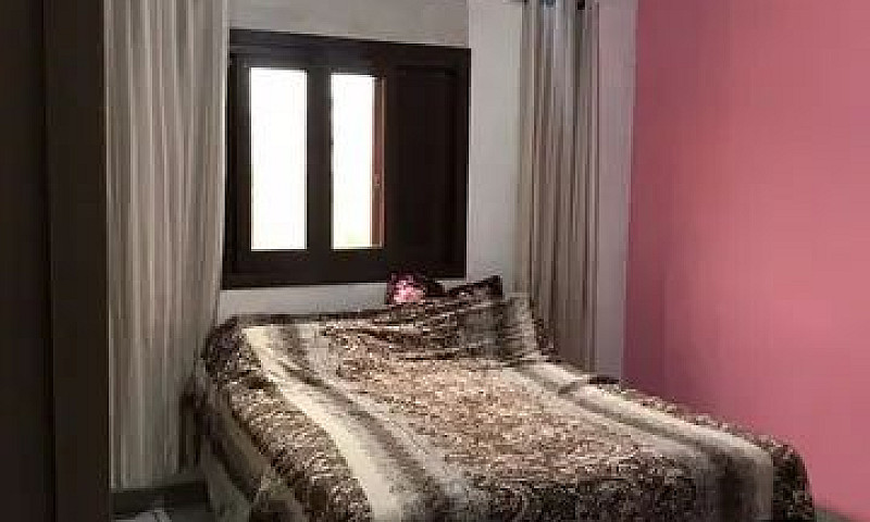 Casa A Venda...