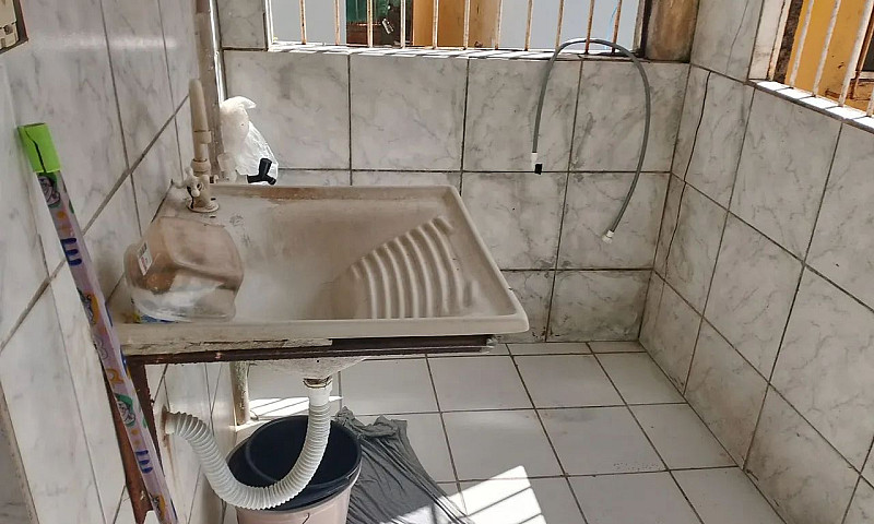Aluga-Se Casa ?...