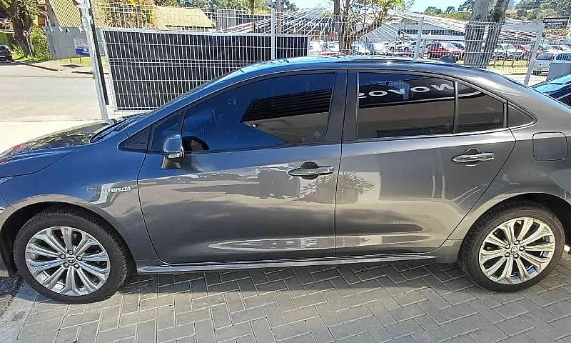 Toyota Corolla Altis...