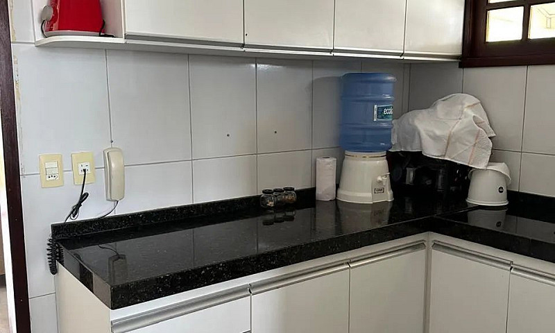Vendo Belíssima Casa...