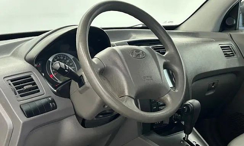 Hyundai Tucson 2.0 1...