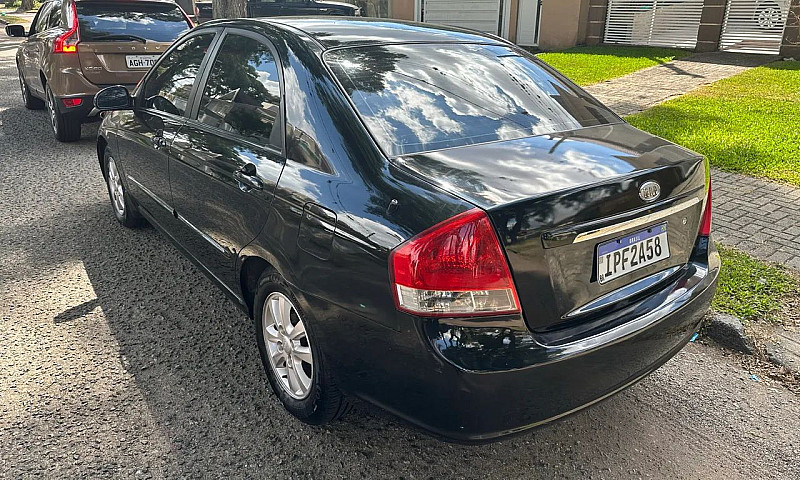 Kia Motors Cerato 1....