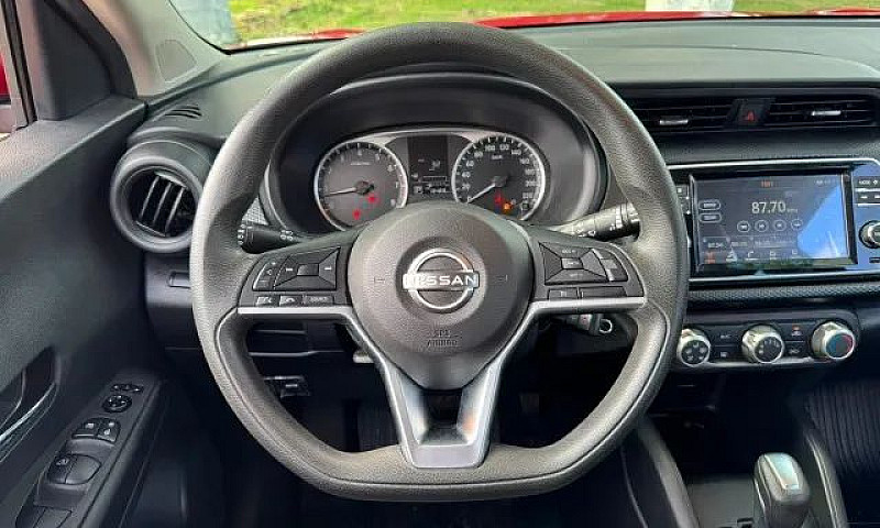 Nissan Kicks Sense 1...