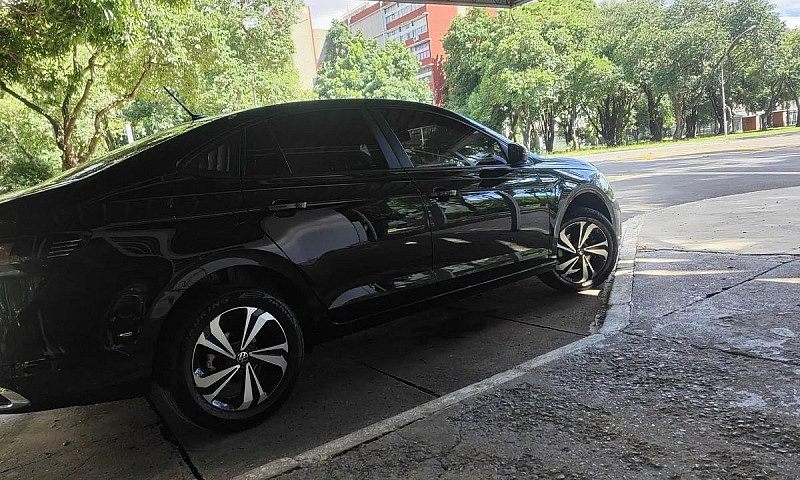 Volkswagen Virtus Co...