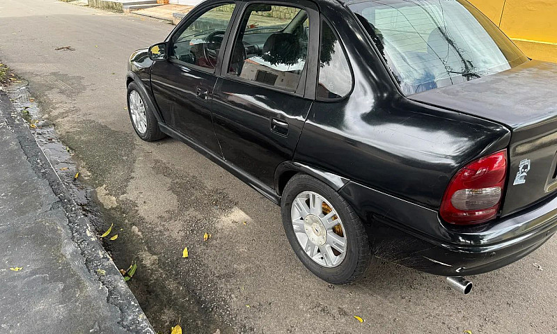 Chevrolet Corsa Sed ...