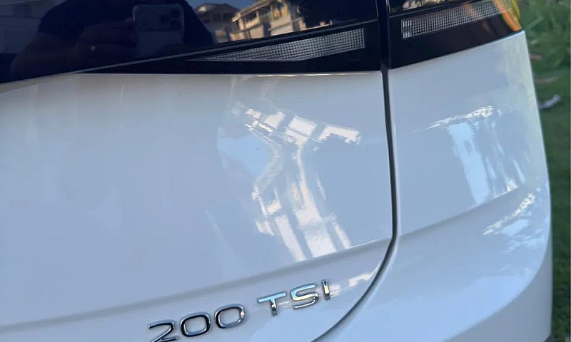 Volkswagen Nivus Hig...